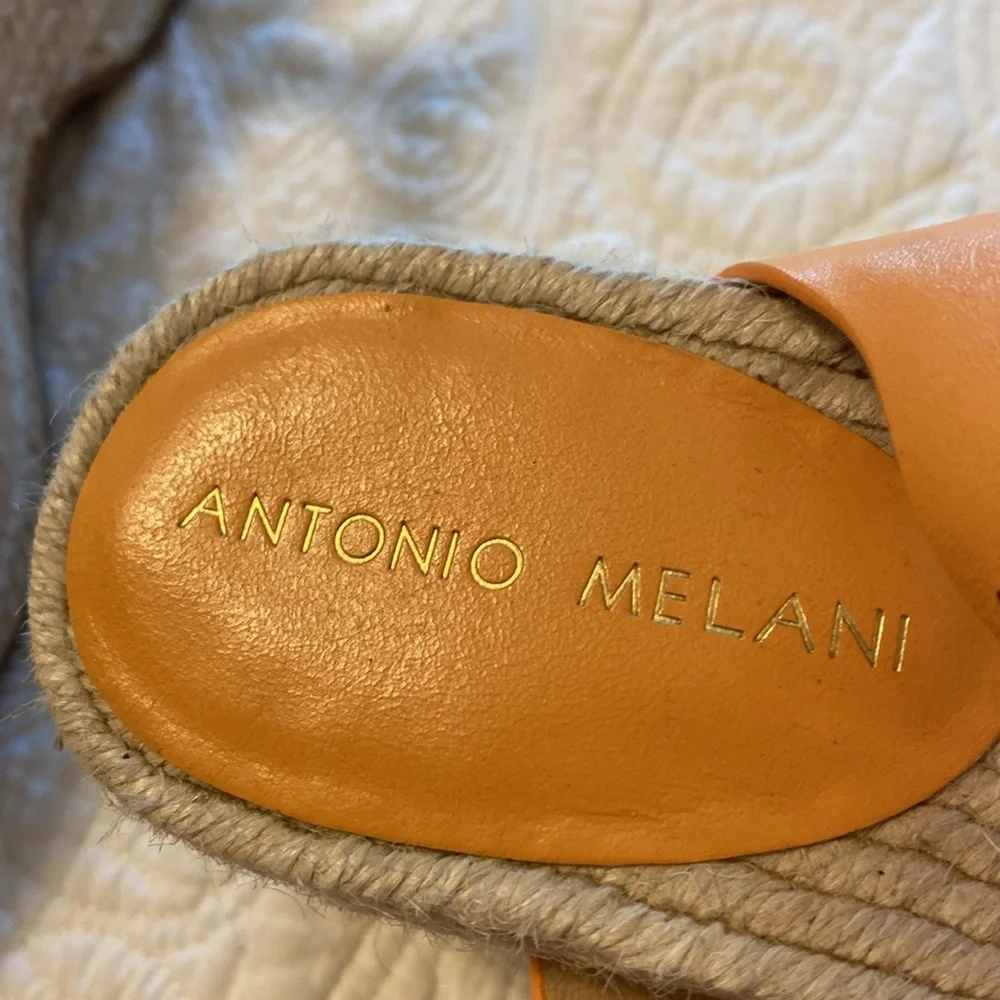 Brand new Antonio Melani light orange‎ leather platform shoe with buckle